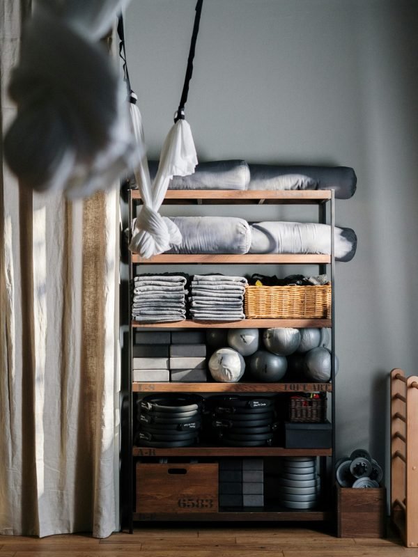 pexels-cottonbro-4327006